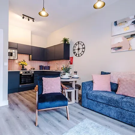 New! 4 X Stunning City Centre Apartments In Chester By 53 Degrees Property, Ideal For Individuals, Couples Or Business Groups! Exterior photo