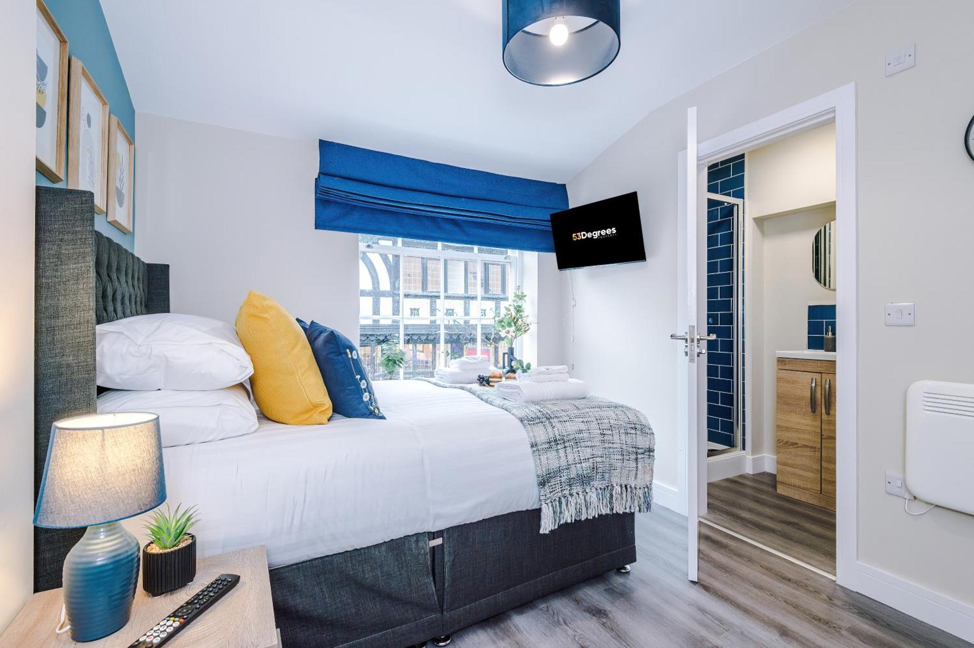 New! 4 X Stunning Centre In By 53 Degrees Property, Ideal For Individuals, Couples Or Business Groups! * Chester