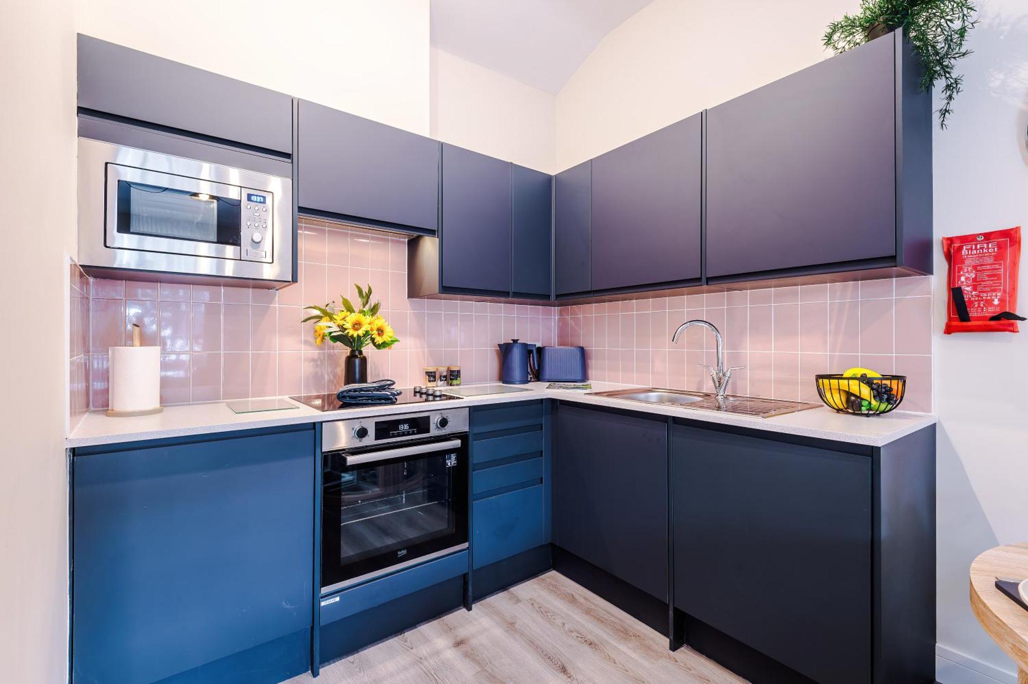 Apartment New! 4 X Stunning Centre In By 53 Degrees Property, Ideal For Individuals, Couples Or Business Groups! Chester