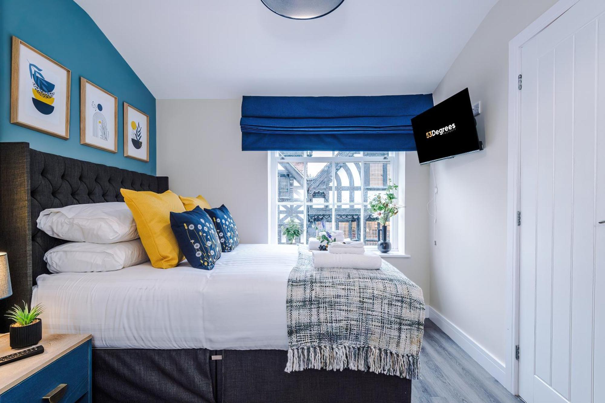 New! 4 X Stunning Centre In By 53 Degrees Property, Ideal For Individuals, Couples Or Business Groups! Chester