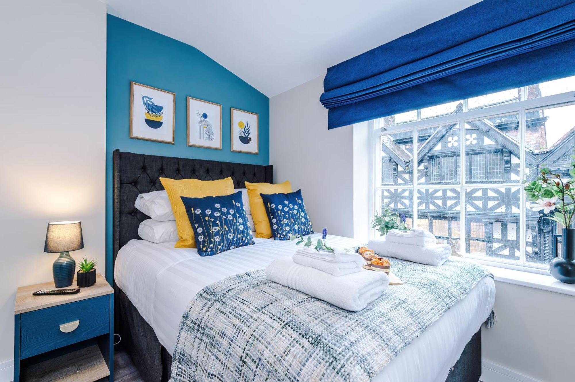 Apartment New! 4 X Stunning Centre In By 53 Degrees Property, Ideal For Individuals, Couples Or Business Groups!