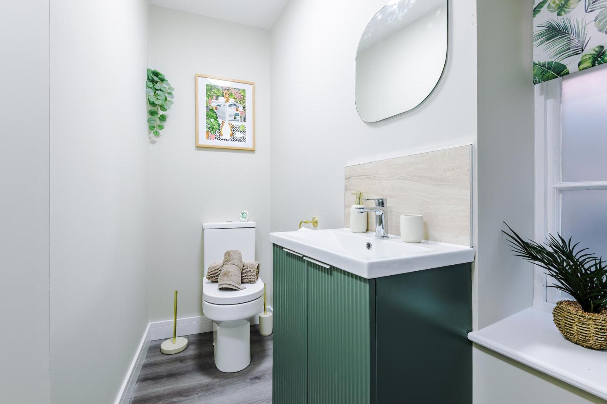 New! 4 X Stunning Centre In By 53 Degrees Property, Ideal For Individuals, Couples Or Business Groups!
